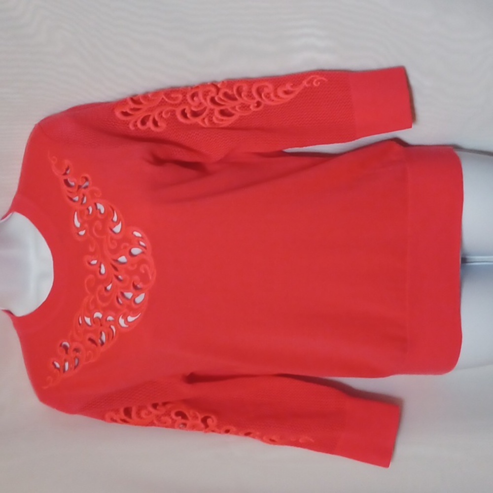 TED BAKER London Coral Filigree Embroidery Coral Sweater. Size 2
